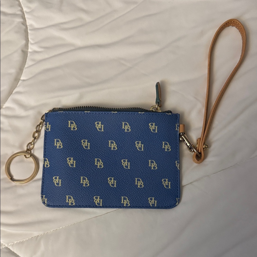 Dooney & Bourke wristlet